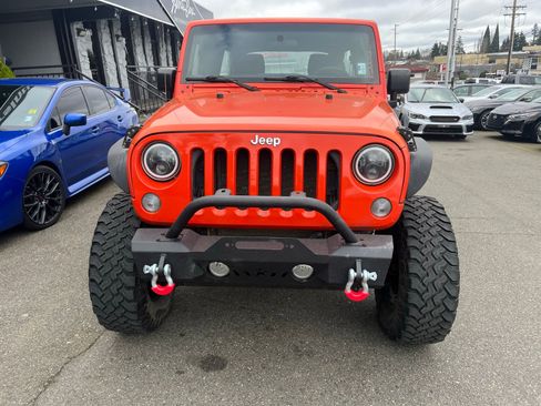 Used 2015 Jeep Wrangler Unlimited Sport image 2