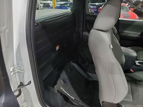 Used 2020 Toyota Tacoma SR RWD image 20