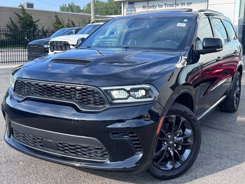 Used 2024 Dodge Durango GT AWD/4WD image 3