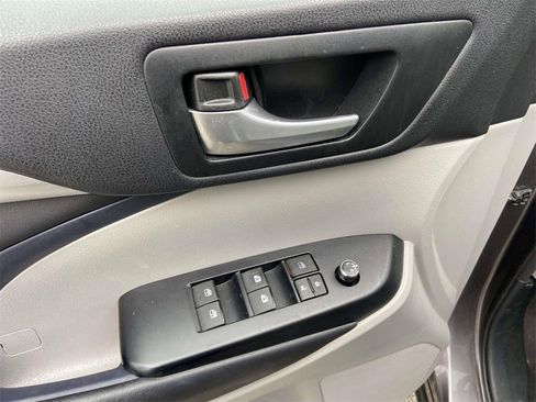 Used 2015 Toyota Highlander XLE image 14
