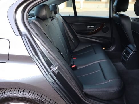 Used 2014 BMW 320i xDrive Sedan image 21