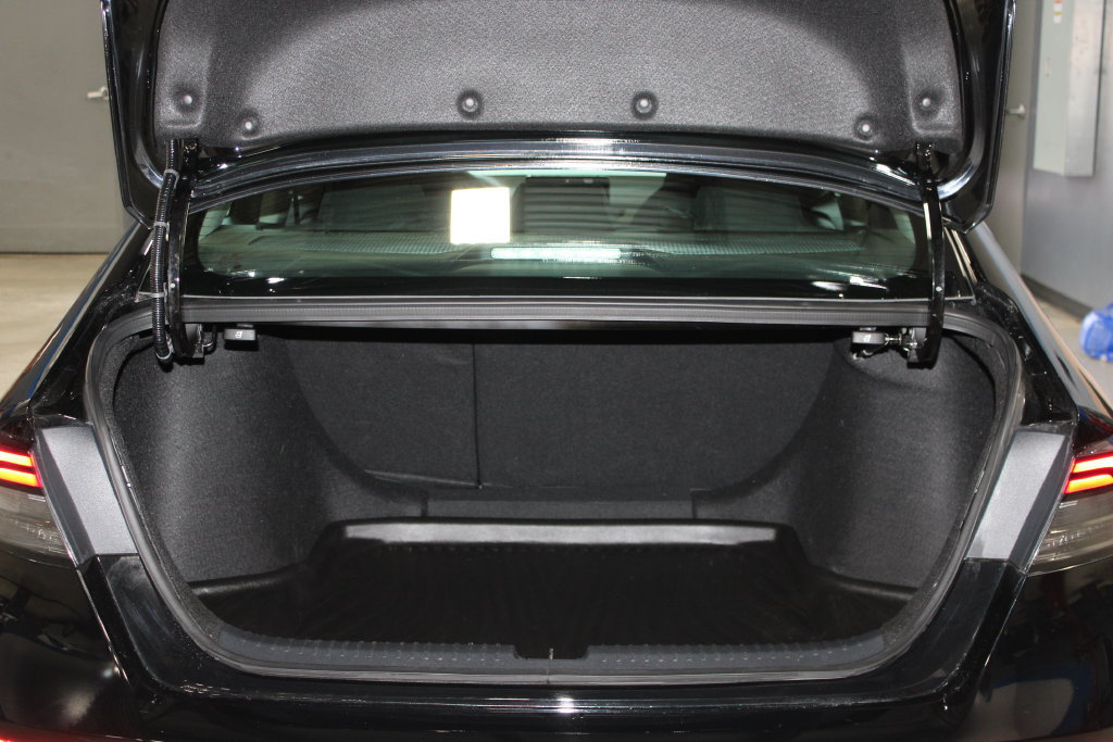Used 2023 Honda Accord EX image 26