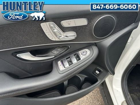 Used 2022 Mercedes-Benz GLC 300 4MATIC image 21