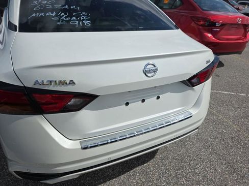 Used 2021 Nissan Altima 2.5 SL FWD image 10