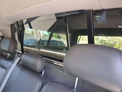 Used 2005 Ford Explorer Sport Trac Adrenalin AWD/4WD image 30
