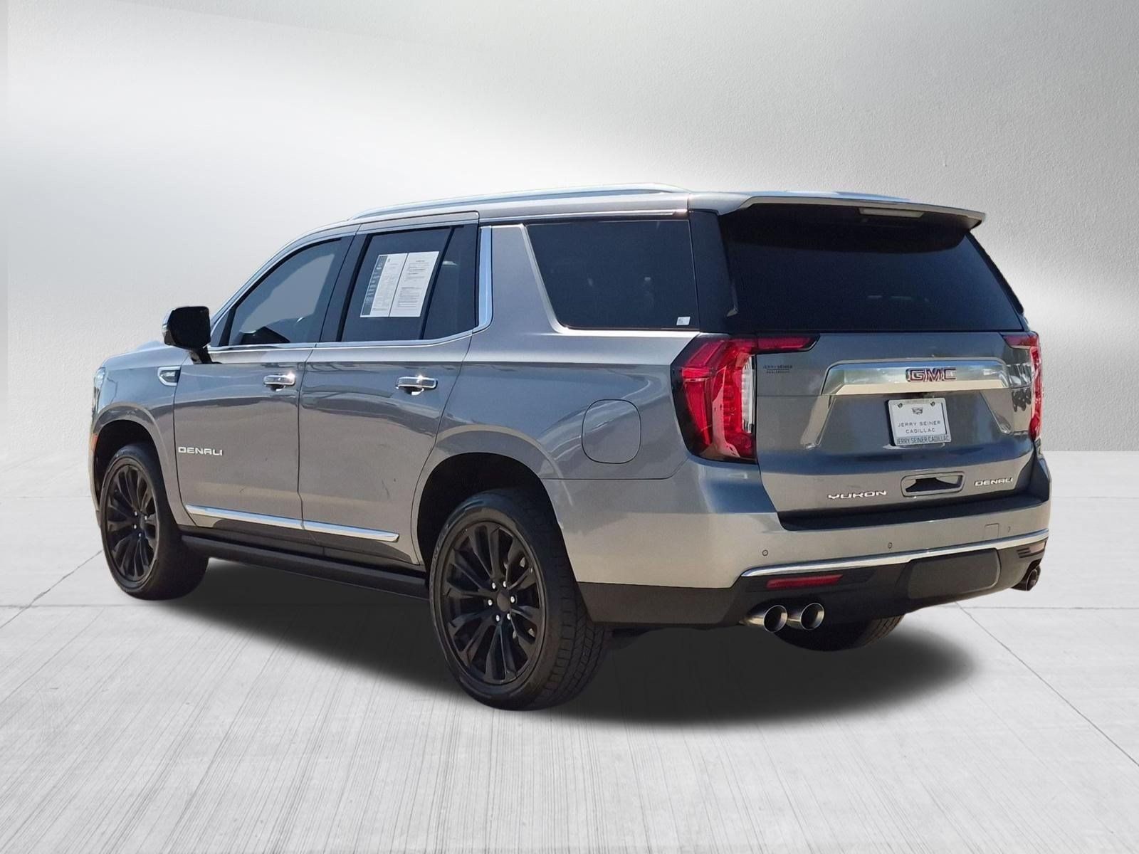 Used 2022 GMC Yukon Denali AWD/4WD image 3