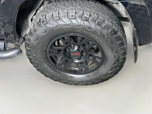 Used 2021 Toyota 4Runner SR5 image 11