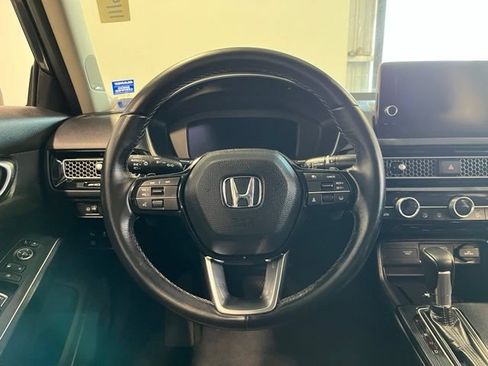 Used 2022 Honda Civic Touring image 21