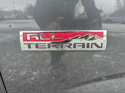 Used 2016 GMC Canyon SLE w/ All Terrain Adventure Package image 13