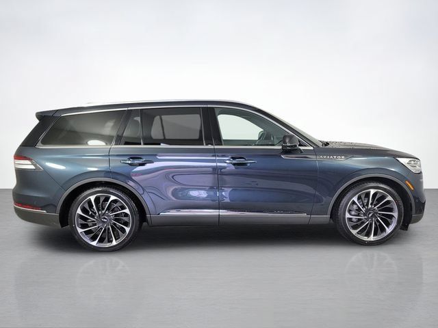 Used 2023 Lincoln Aviator Reserve w/ Equipment Group 201A AWD/4WD image 2
