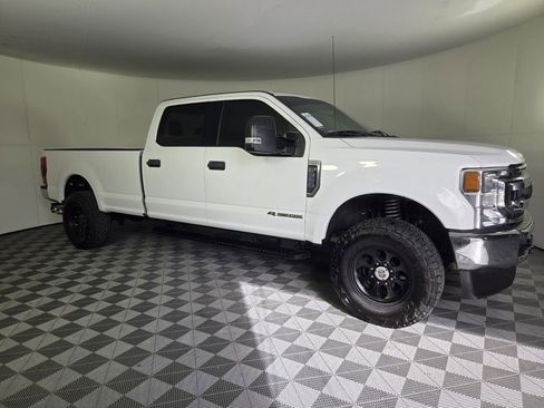 Used 2020 Ford F350 XLT AWD/4WD image 2