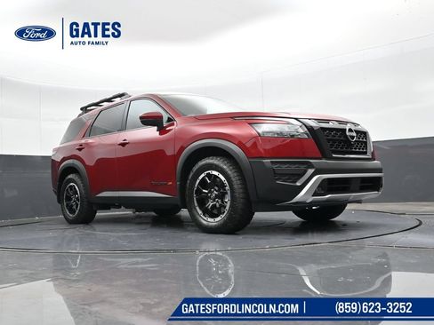 Used 2025 Nissan Pathfinder Rock Creek AWD/4WD image 41