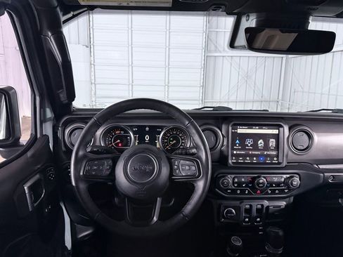 Used 2023 Jeep Wrangler Willys AWD/4WD image 21