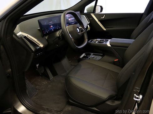 Used 2026 BMW iX xDrive45 w/ Premium Package image 12