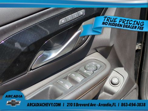 Used 2022 GMC Terrain AT4 AWD/4WD image 15