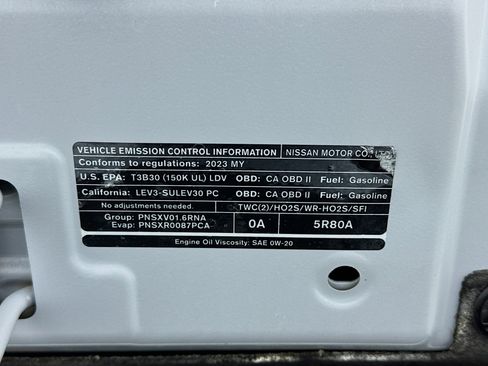 Used 2023 Nissan Versa SR w/ Trunk Package image 20