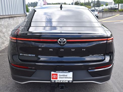 Certified 2026 Toyota Crown Platinum AWD/4WD image 6