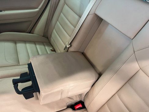 Used 2009 Volkswagen Touareg VR6 image 34