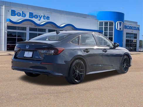 Certified 2025 Honda Civic Sport image 3