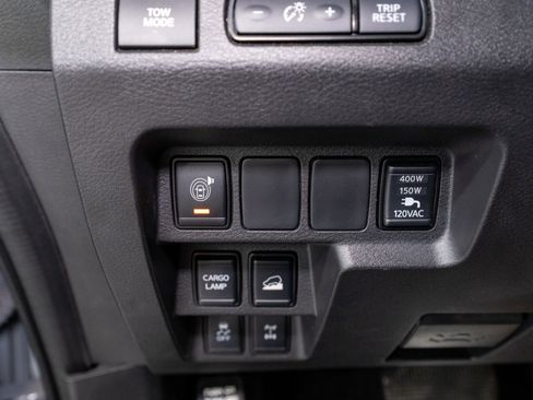 Used 2023 Nissan Frontier PRO-4X w/ Pro-4X Premium Package image 35