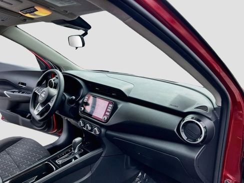 Certified 2024 Nissan Kicks SV FWD image 22