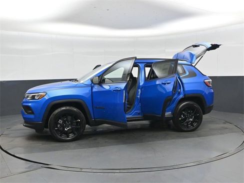 New 2026 Jeep Compass Latitude image 49