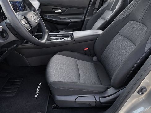 Used 2026 Nissan Sentra SV w/ Floor Mat Package FWD image 13
