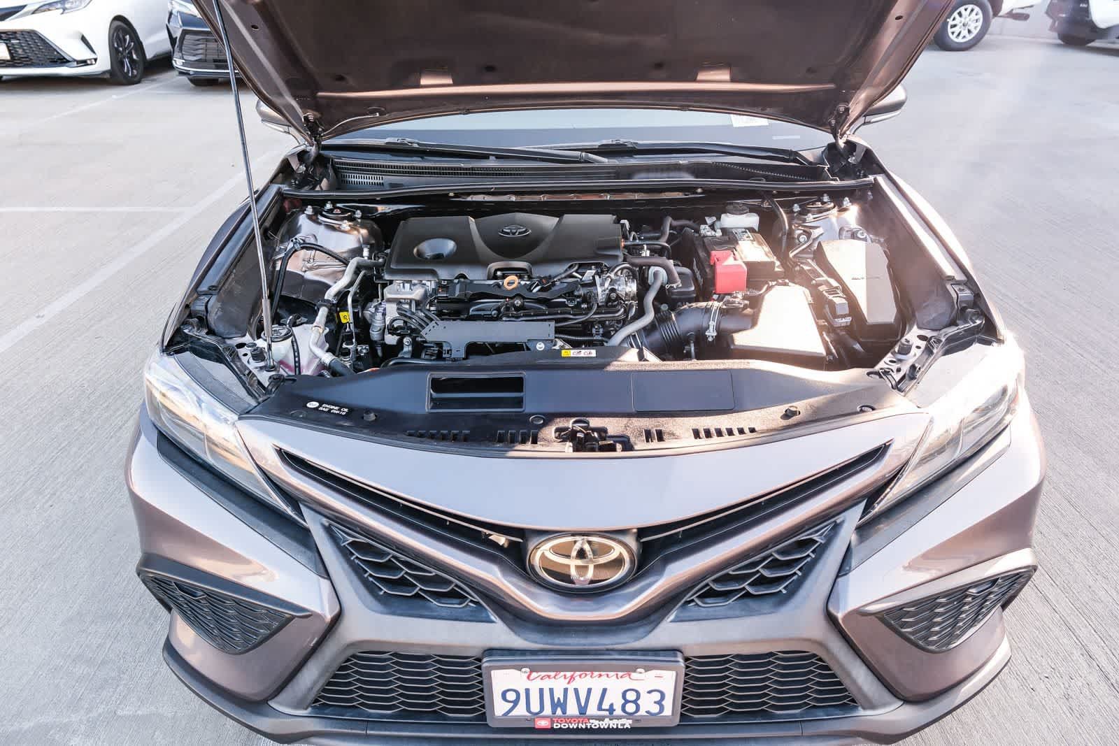 Used 2022 Toyota Camry SE FWD image 27