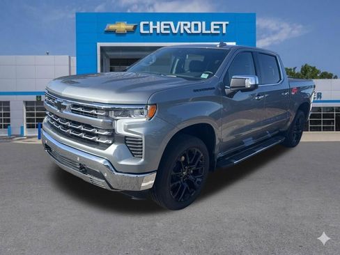 Used 2025 Chevrolet Silverado 1500 LTZ w/ LTZ Convenience Package II image 2