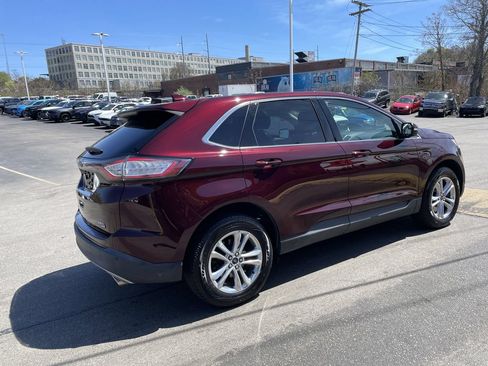 Used 2018 Ford Edge SEL w/ Equipment Group 201A AWD/4WD image 8