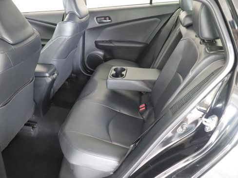 Used 2021 Toyota Prius Prime Limited FWD image 9