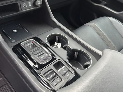Used 2025 Honda Pilot EX-L image 31