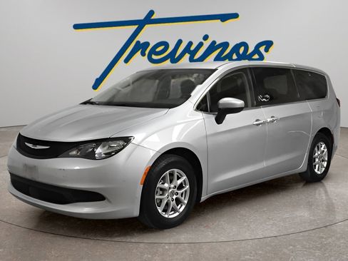 Used 2023 Chrysler Voyager LX FWD image 8