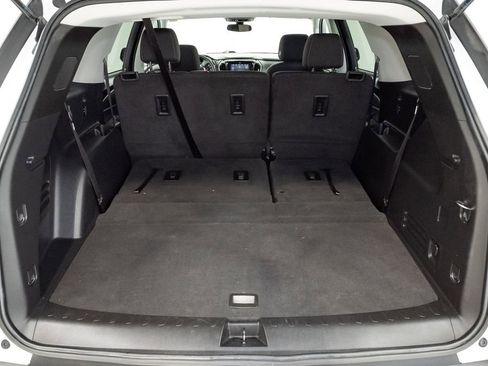 Used 2020 Chevrolet Traverse LS FWD image 30