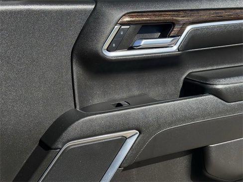 Certified 2023 GMC Sierra 1500 Elevation image 25