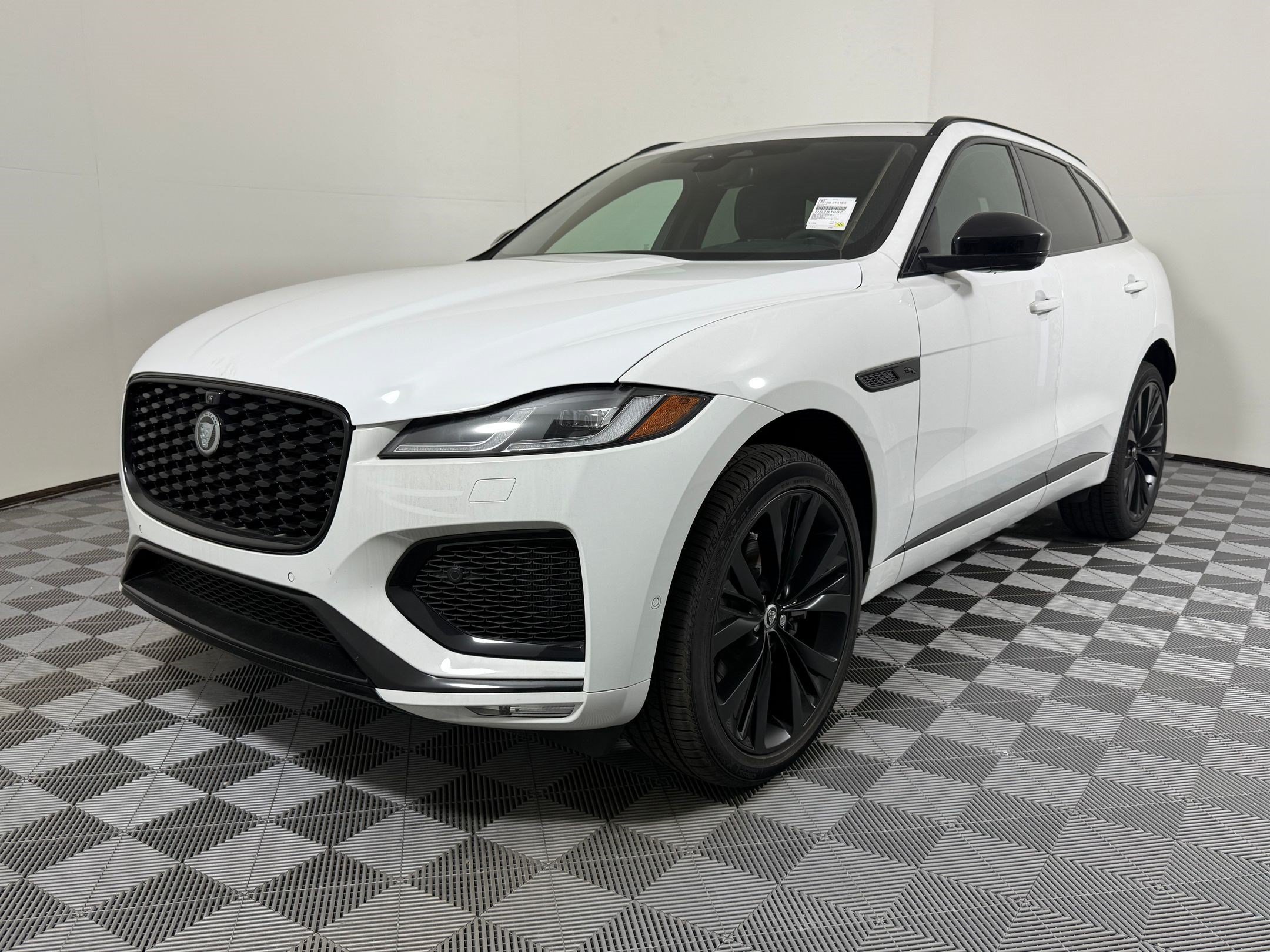 New 2026 Jaguar F-PACE R-Dynamic S AWD/4WD image 1