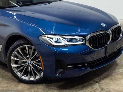 Certified 2022 BMW 540i xDrive w/ Convenience Package image 5