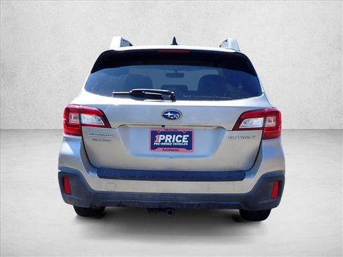 Used 2018 Subaru Outback 2.5i Limited AWD/4WD image 13