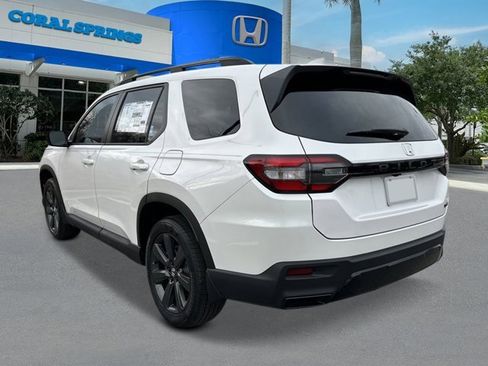 New 2026 Honda Pilot Sport image 3