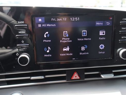 Used 2022 Hyundai Elantra SEL w/ Convenience Package FWD image 37