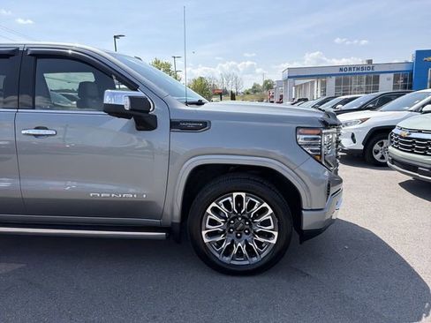 Used 2023 GMC Sierra 1500 Denali Ultimate AWD/4WD image 4