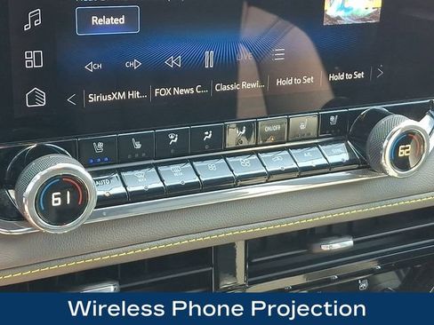 Used 2025 Chevrolet Colorado ZR2 w/ Midnight Edition AWD/4WD image 14