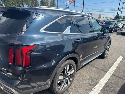 Used 2023 Kia Sorento EX AWD/4WD image 5