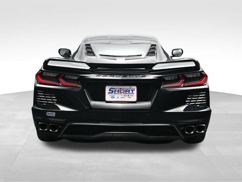 Used 2021 Chevrolet Corvette Stingray Coupe w/ Z51 Performance Package RWD image 4