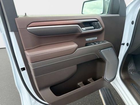 New 2026 GMC Sierra 1500 Denali AWD/4WD image 17