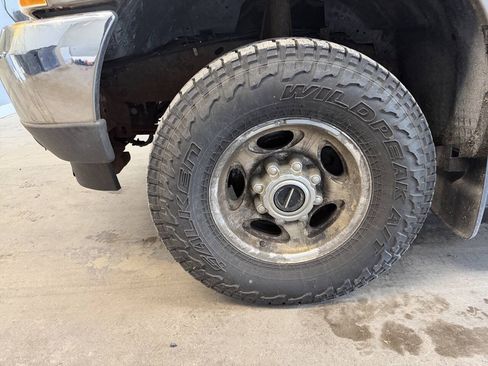 Used 2002 Ford F250 4x4 SuperCab Super Duty image 9
