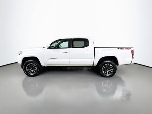 Used 2023 Toyota Tacoma TRD Sport AWD/4WD image 5