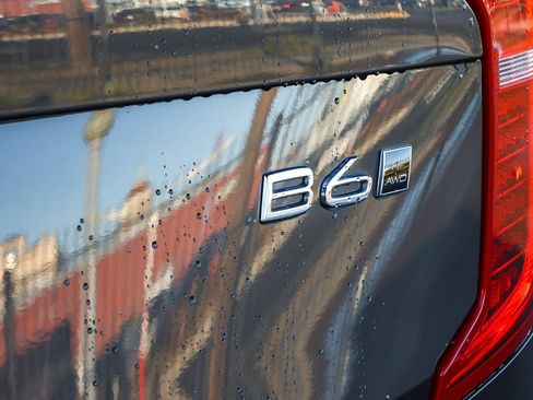 Used 2024 Volvo XC90 B6 Plus w/ Protection Package Premier image 14