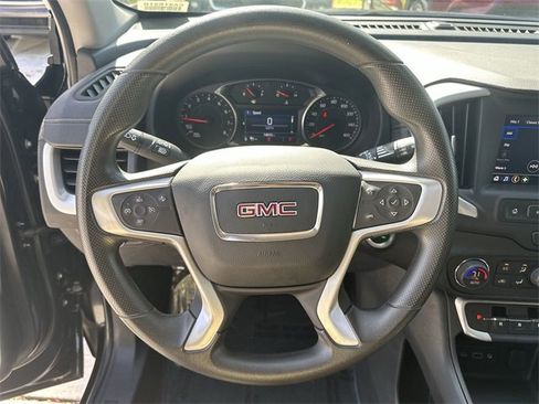 Used 2023 GMC Terrain SLE w/ Driver Convenience Package image 11