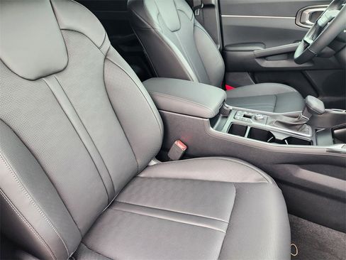 New 2026 Kia Sorento S image 10